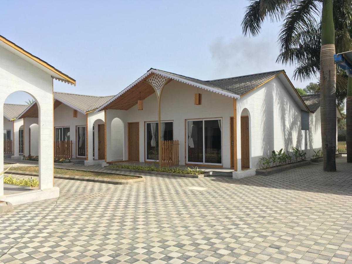 Vits Daman Devka Beach 外观 照片