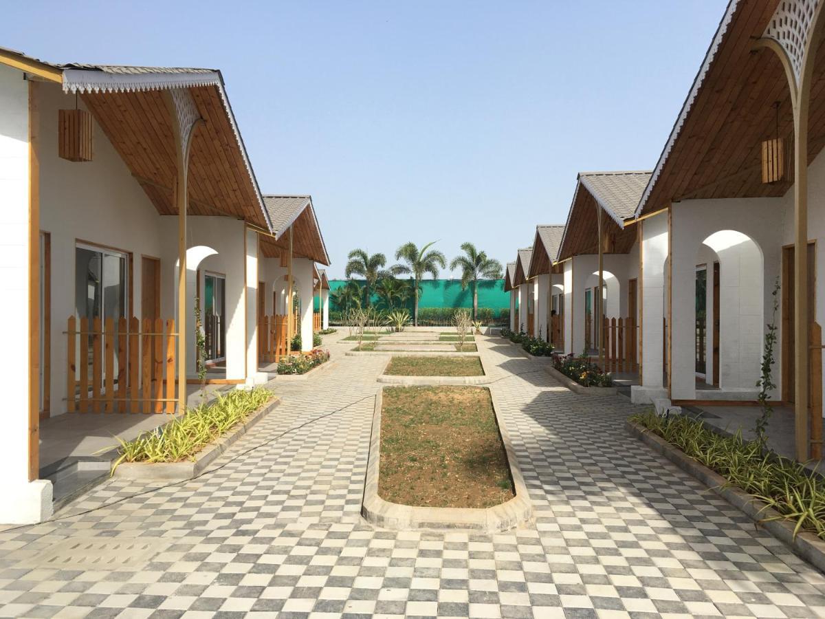 Vits Daman Devka Beach 外观 照片