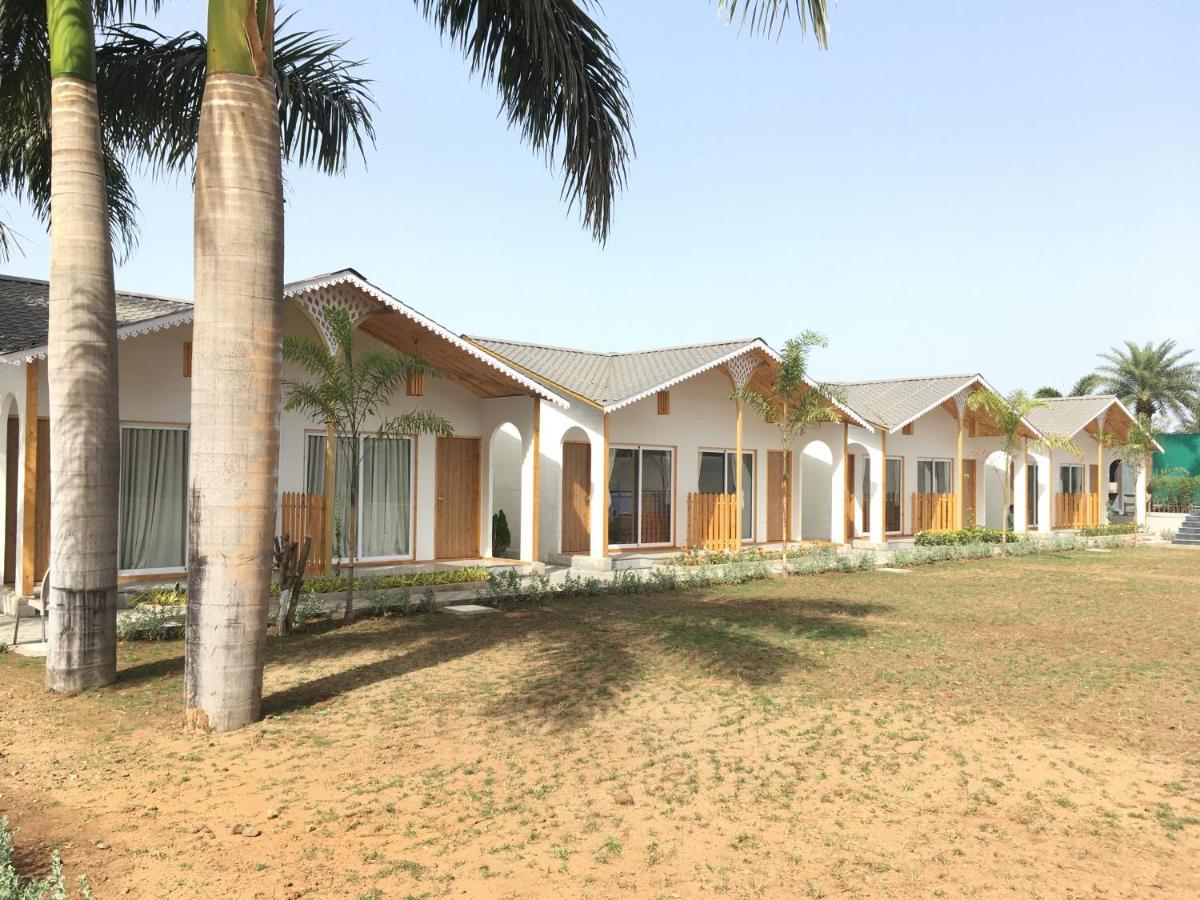 Vits Daman Devka Beach 外观 照片