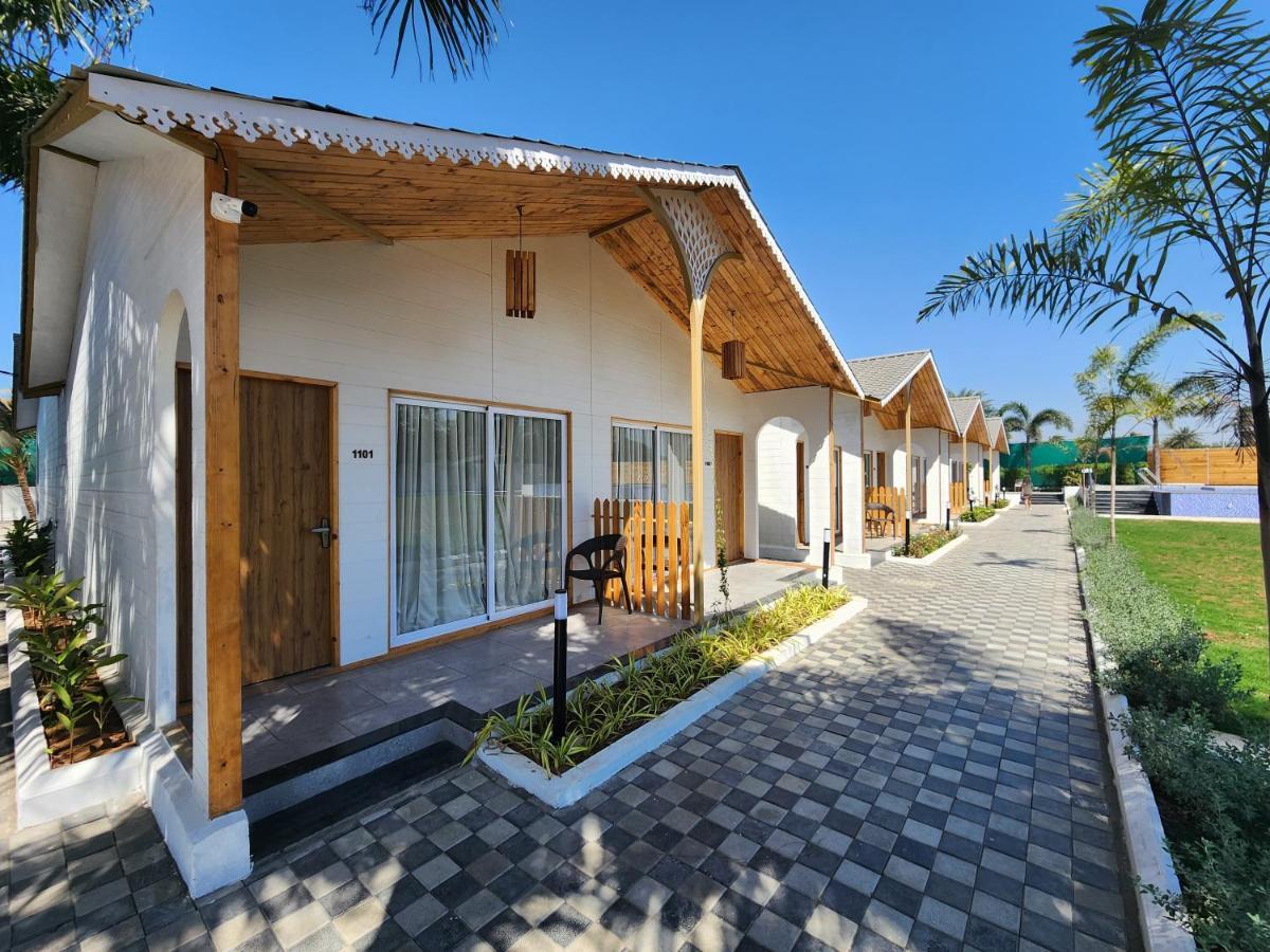 Vits Daman Devka Beach 外观 照片